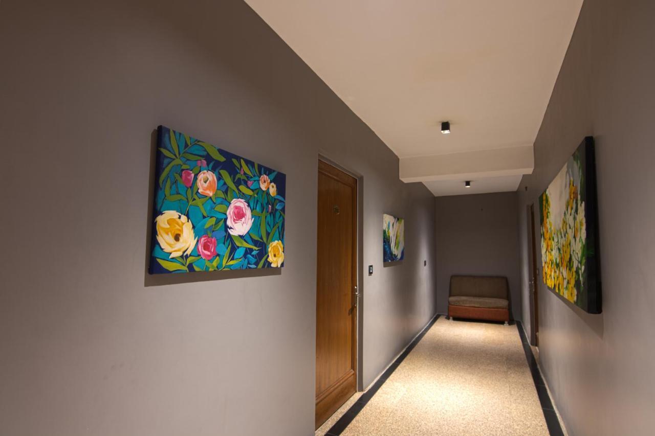 Hotel Sri Nanak Continental Delhi  Bagian luar foto